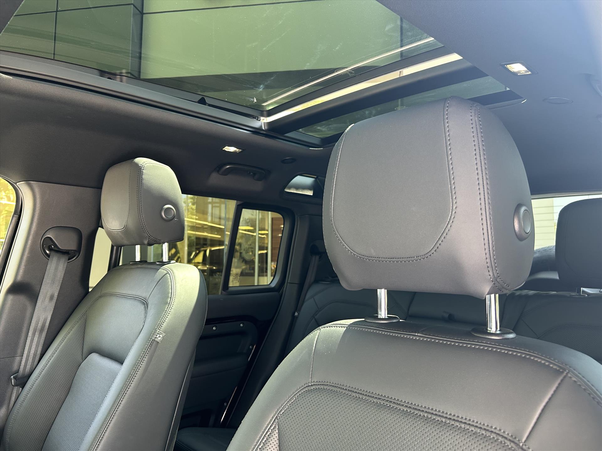 Land Rover Defender - foto 13