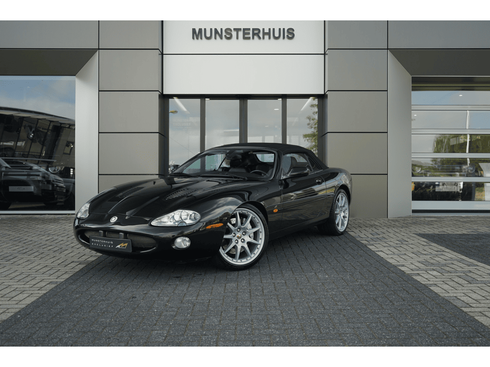 Jaguar XKR 4.0 V8 Convertible - Afbeelding 1