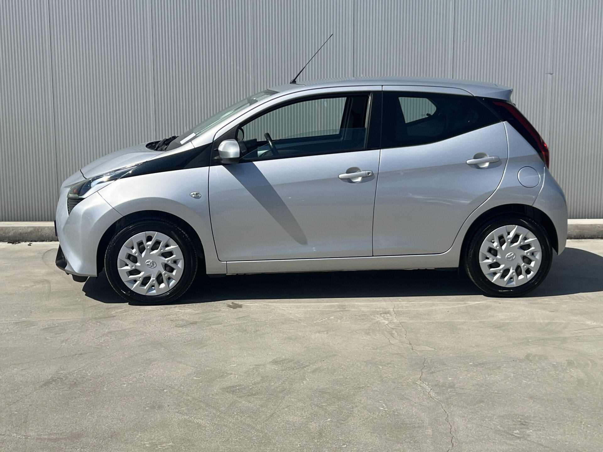 Toyota Aygo 1.0 VVT-i x-play Automaat - Afbeelding 4