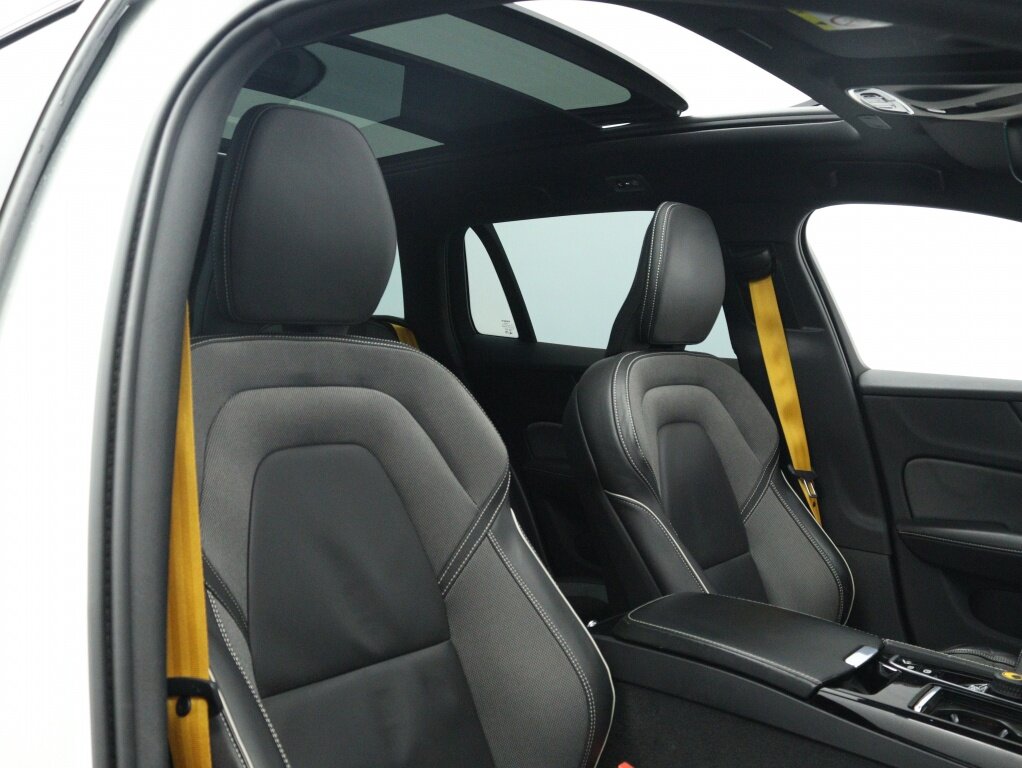 Volvo V60 HEICO 2.0 T8 Twin Engine AWD Polestar Engineered | Pano | Navi | - Afbeelding 3