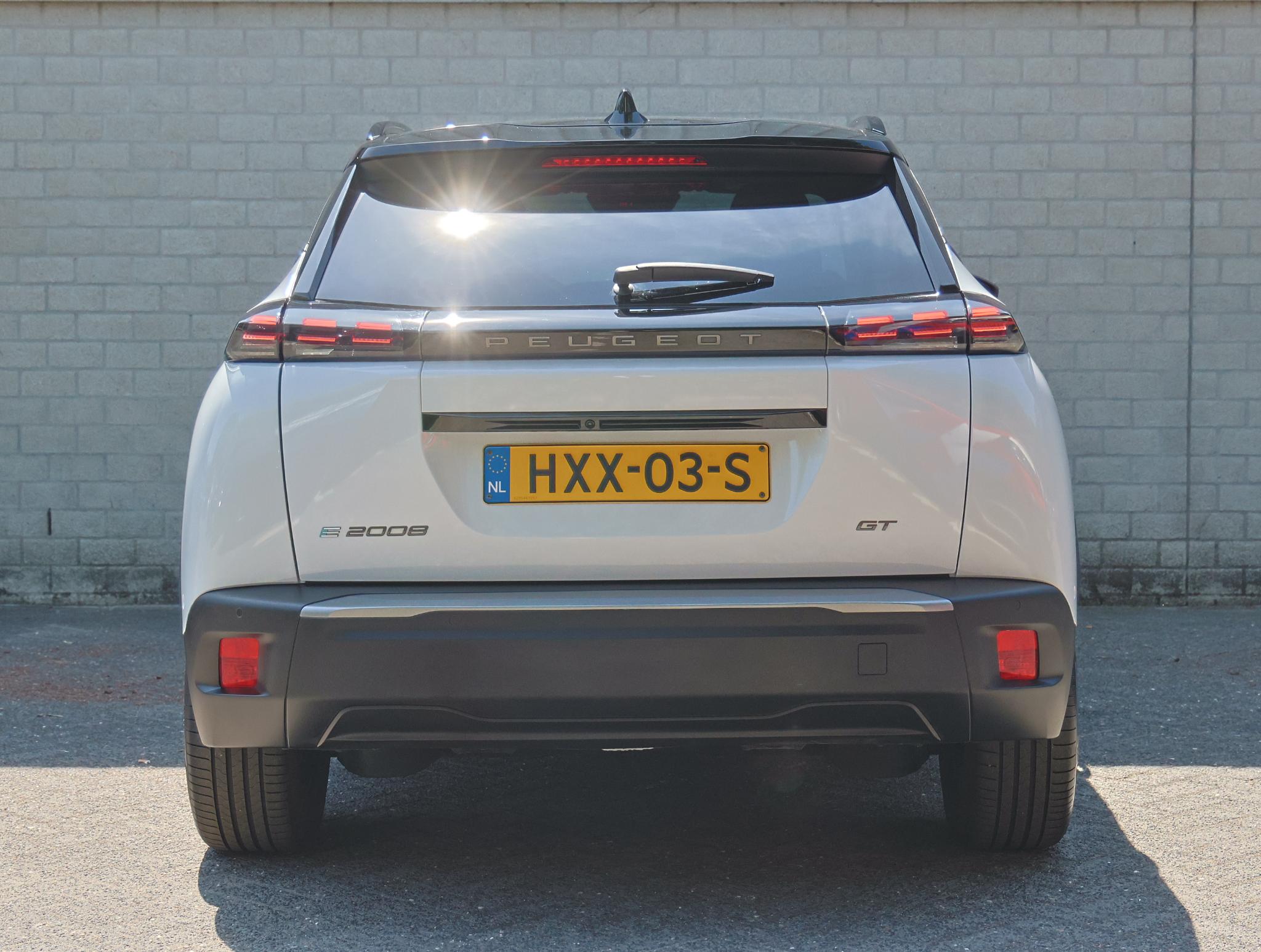 Peugeot e-2008