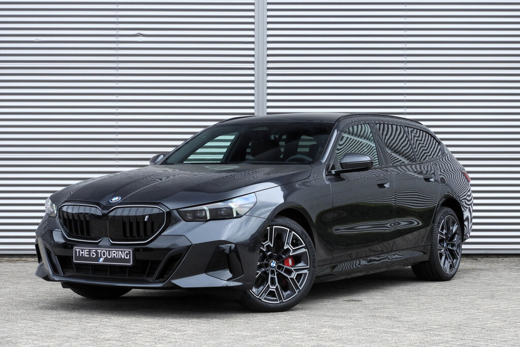 BMW i5 1