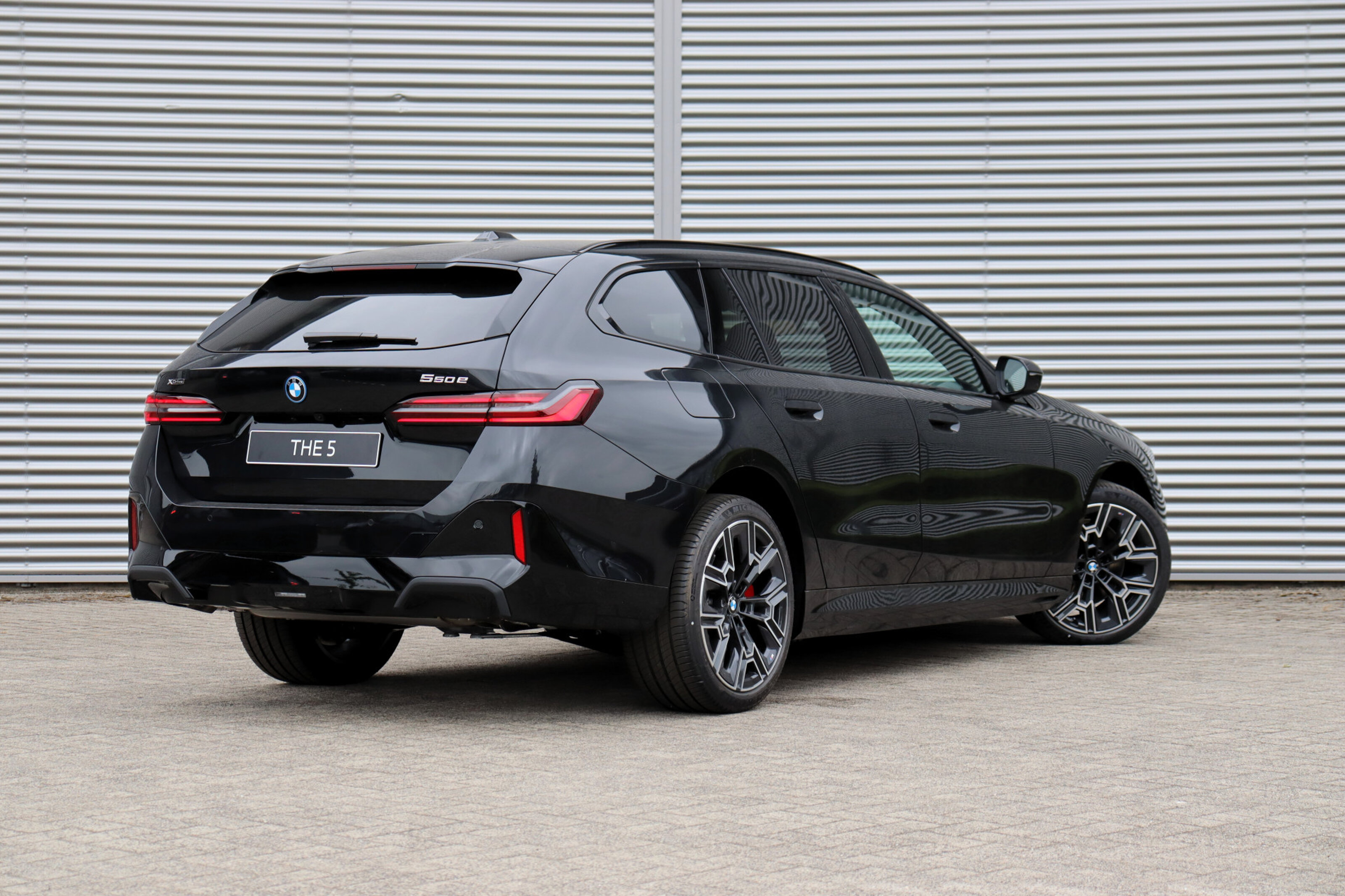 BMW 5 Serie Touring 550e xDrive M Sport Automaat