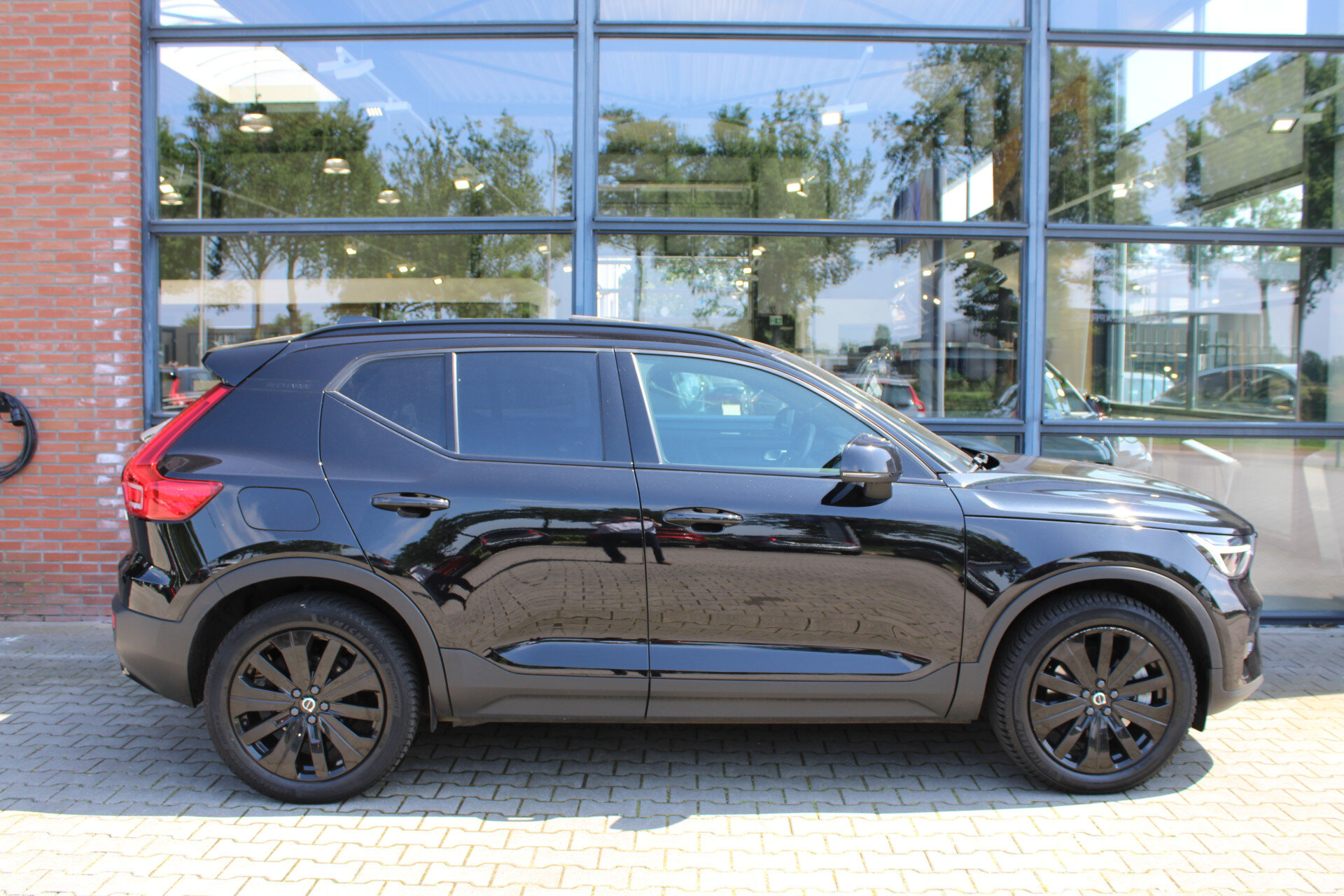 Volvo XC40 T4 Plug-in hybrid Ultimate Dark - Afbeelding 3
