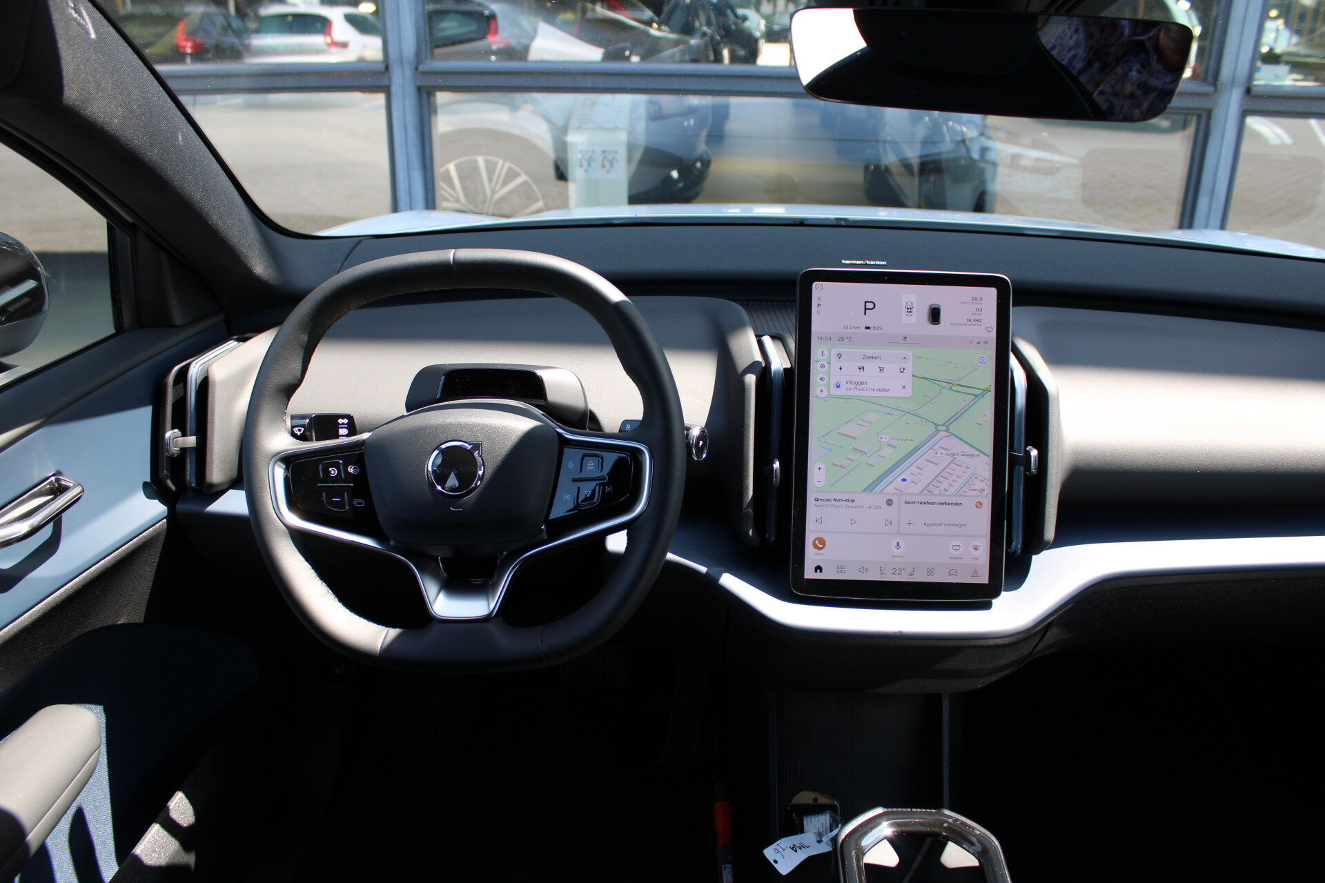 Volvo EX30 Extended Range 272PK Plus 69 kWh - Afbeelding 2