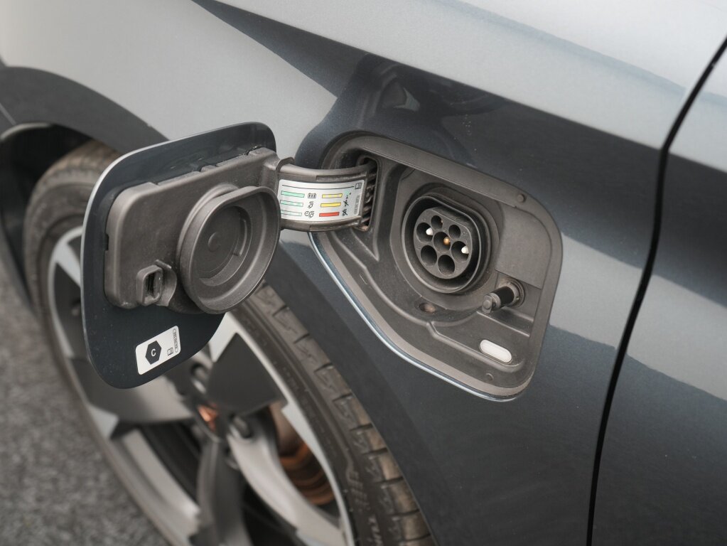 CUPRA Leon Sportstourer 1.4 PHEV e-Hybrid Bns | Navigatie | Stuurverwarming | LED | Came - Afbeelding 4
