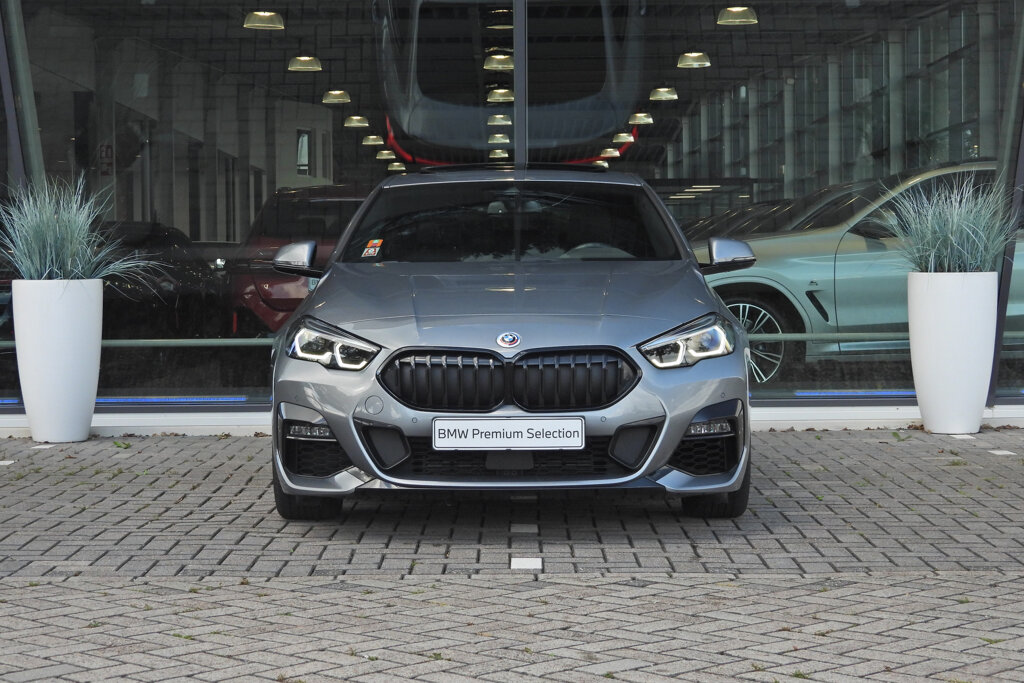 BMW 2 Serie 12