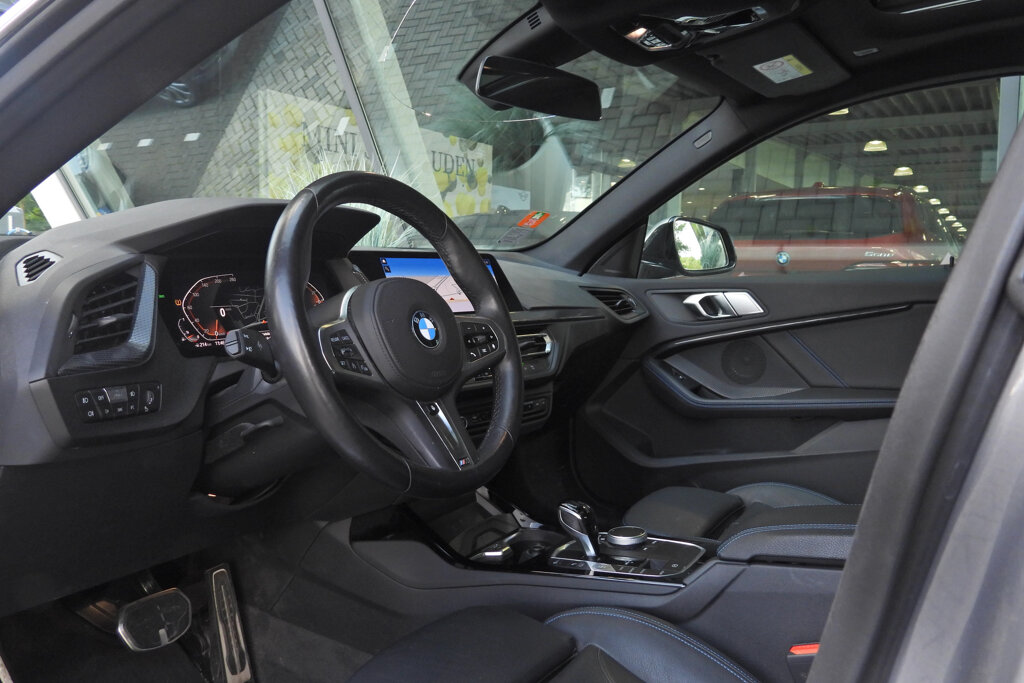 BMW 2 Serie 16