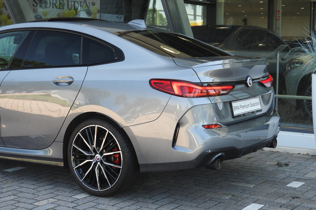 BMW 2 Serie 23