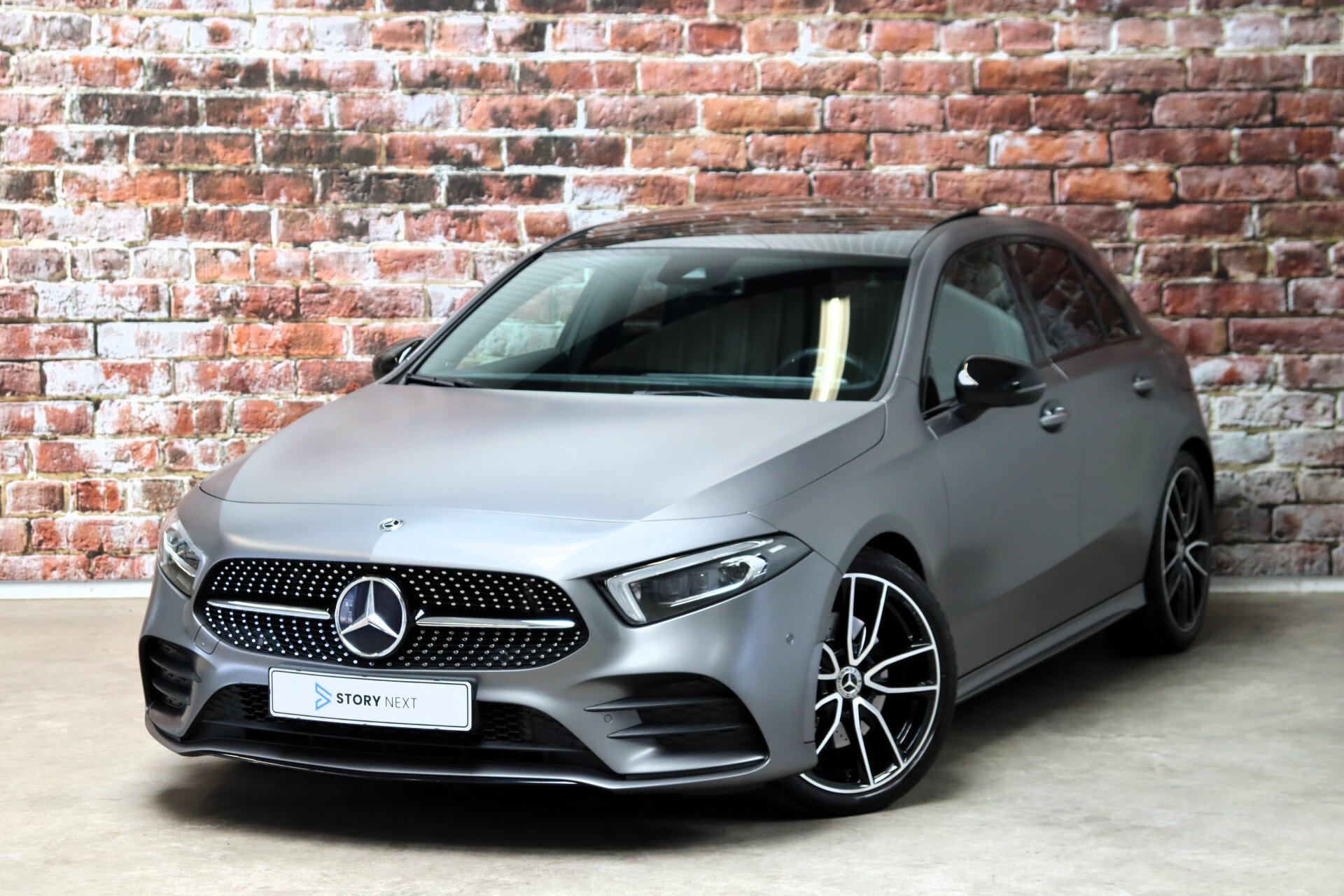 Mercedes-Benz A-Klasse 220 Launch Edition Premium Plus Automaat