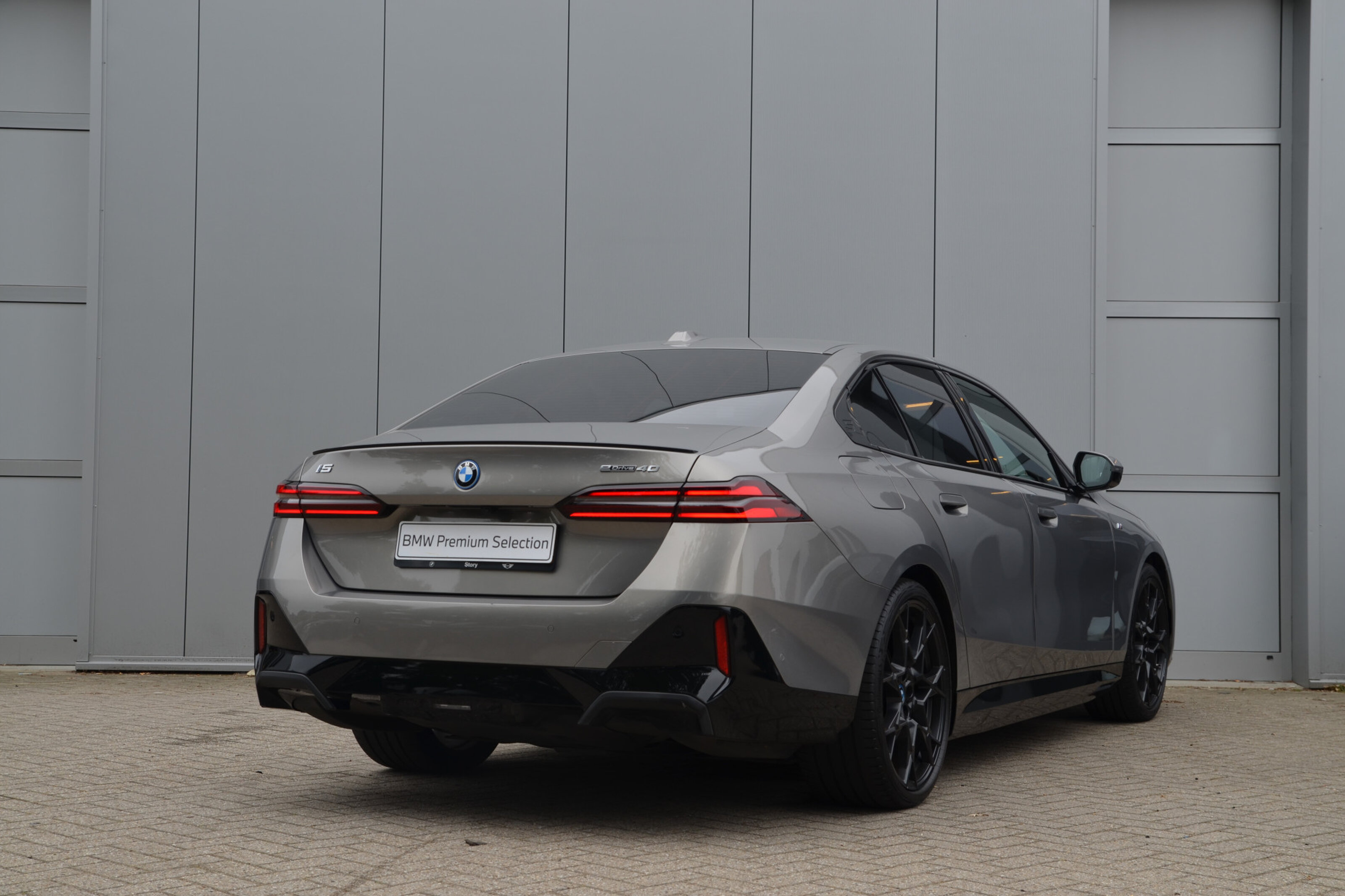 BMW i5 6