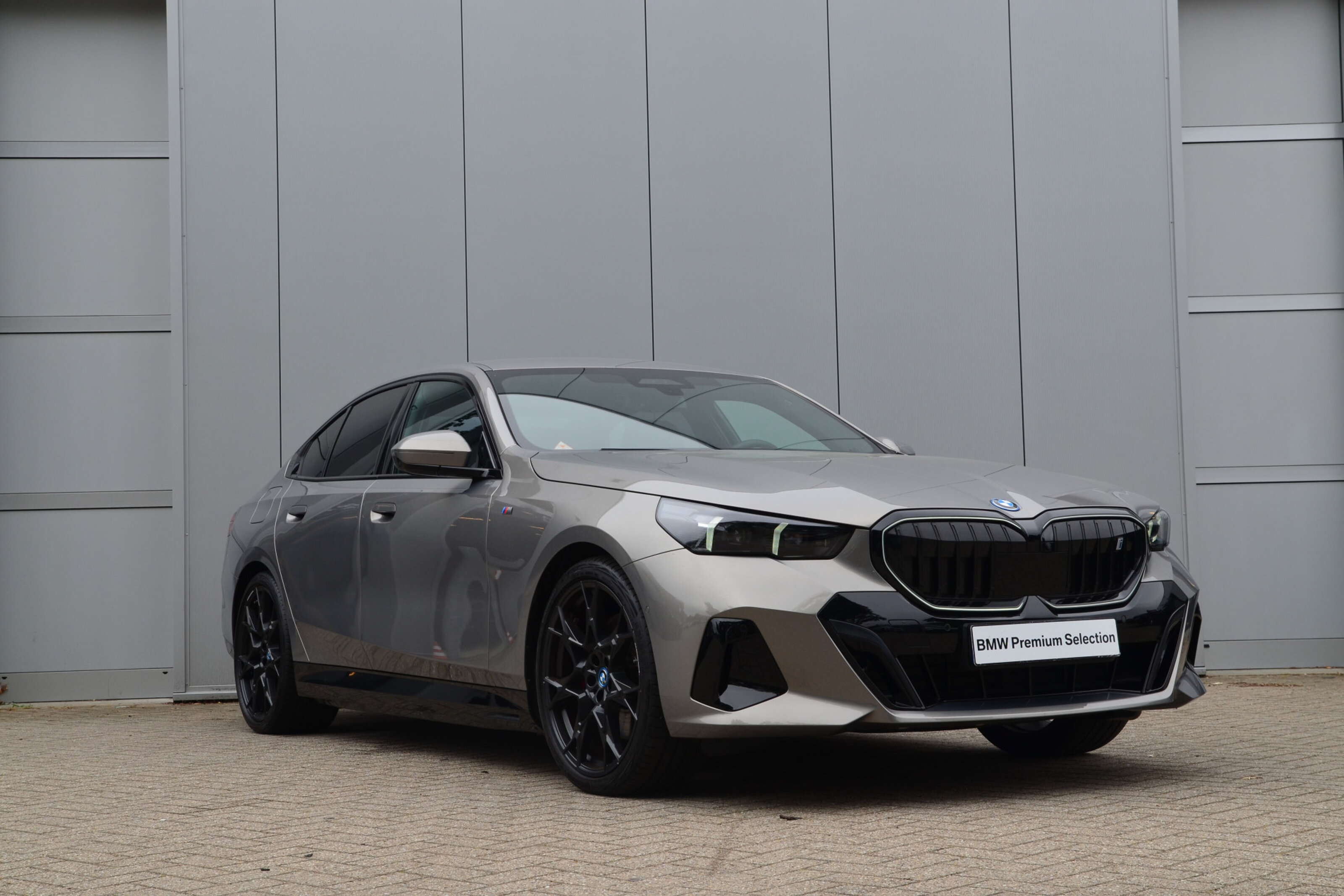 BMW i5 7