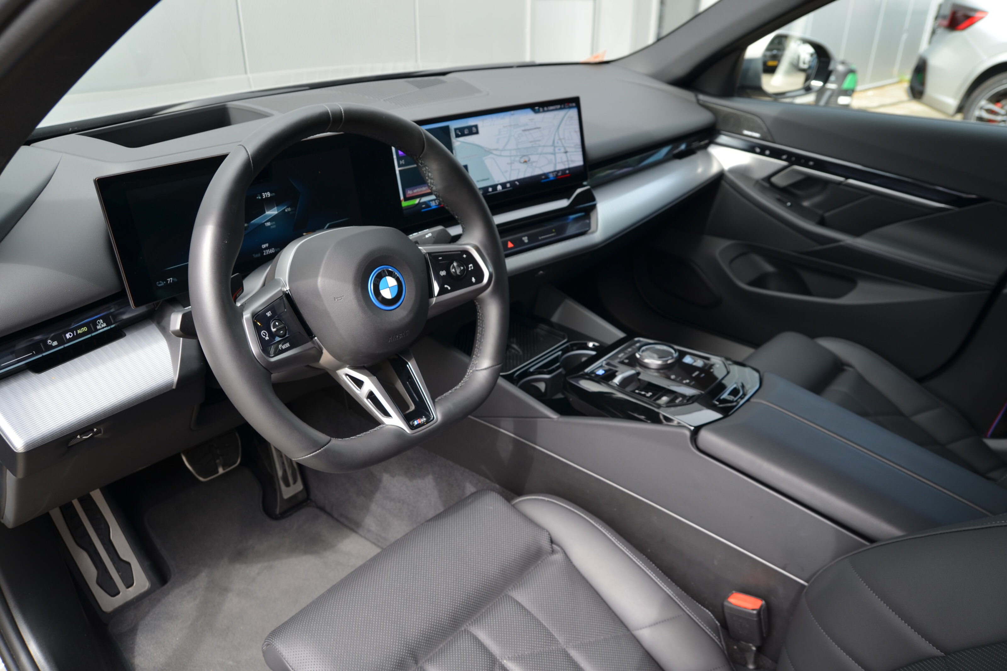 BMW i5 9