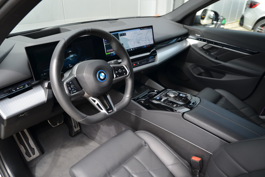 BMW i5 9