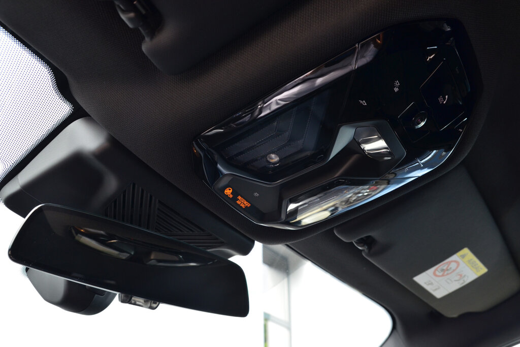 BMW i5 41