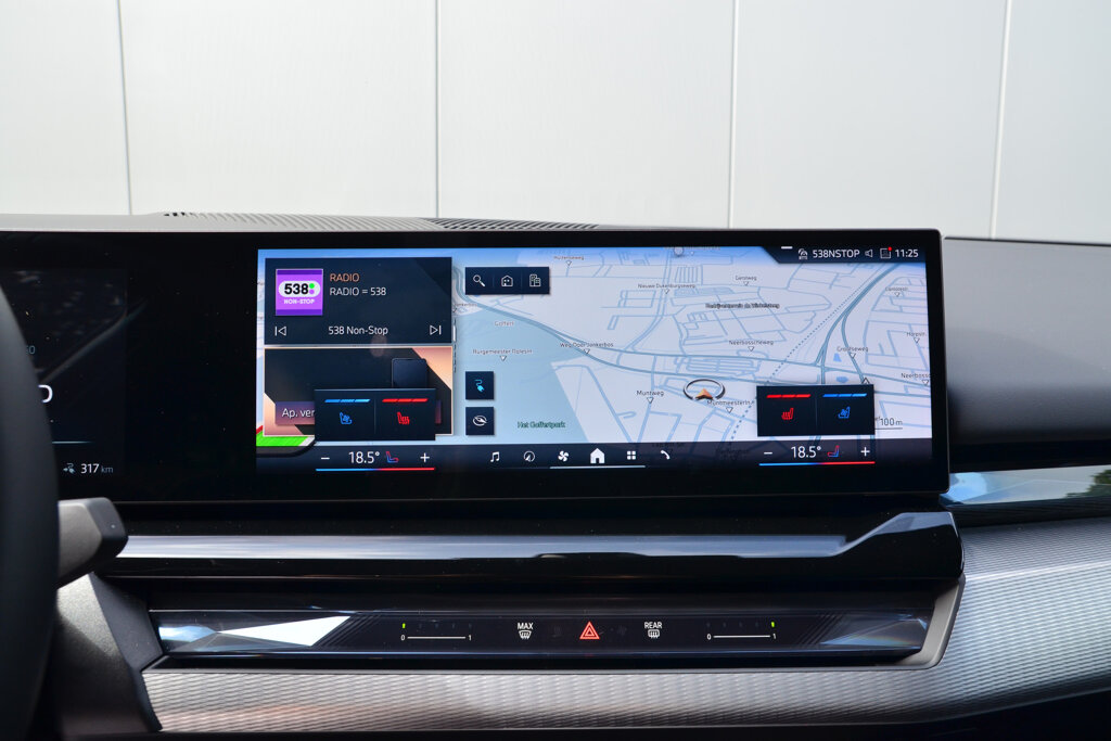 BMW i5 42