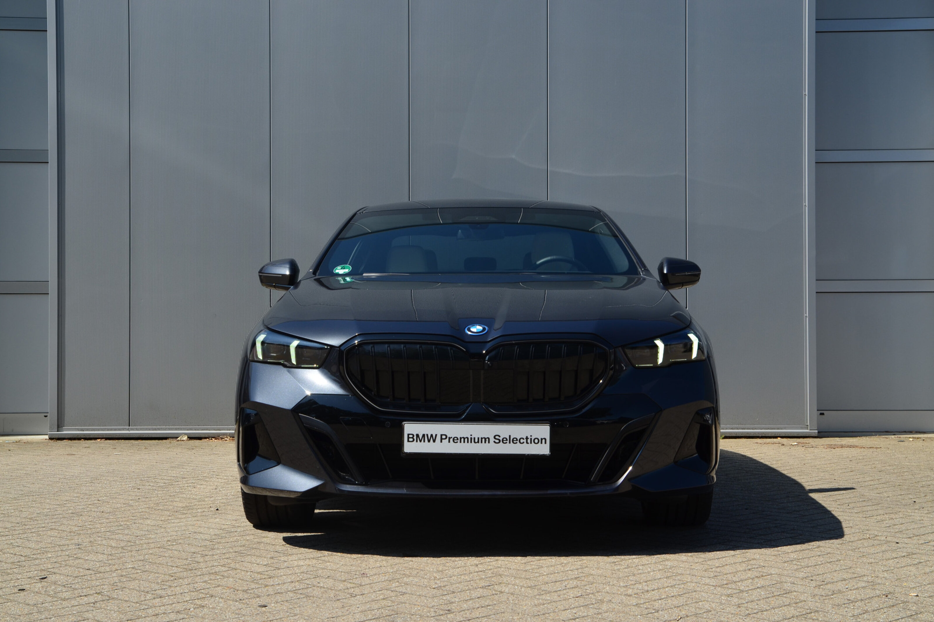 BMW 5 Serie 550e xDrive M Sport Automaat