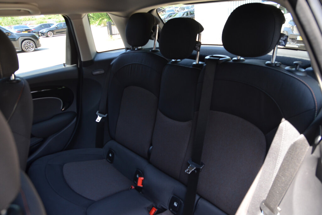 MINI Cooper 22