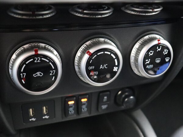 electronic climate controle electronic climate controle