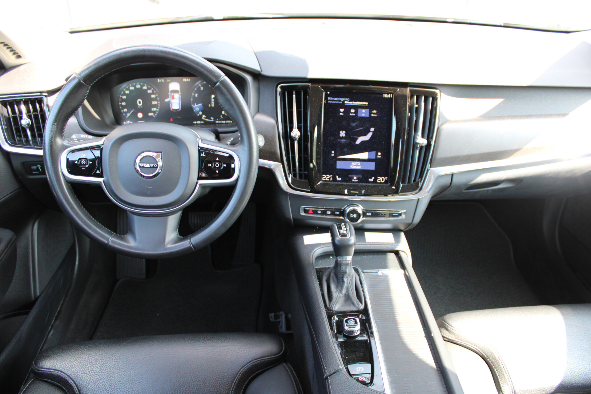 Volvo V90 Cross Country T5 AWD 90th Anniversary Edition - Afbeelding 2