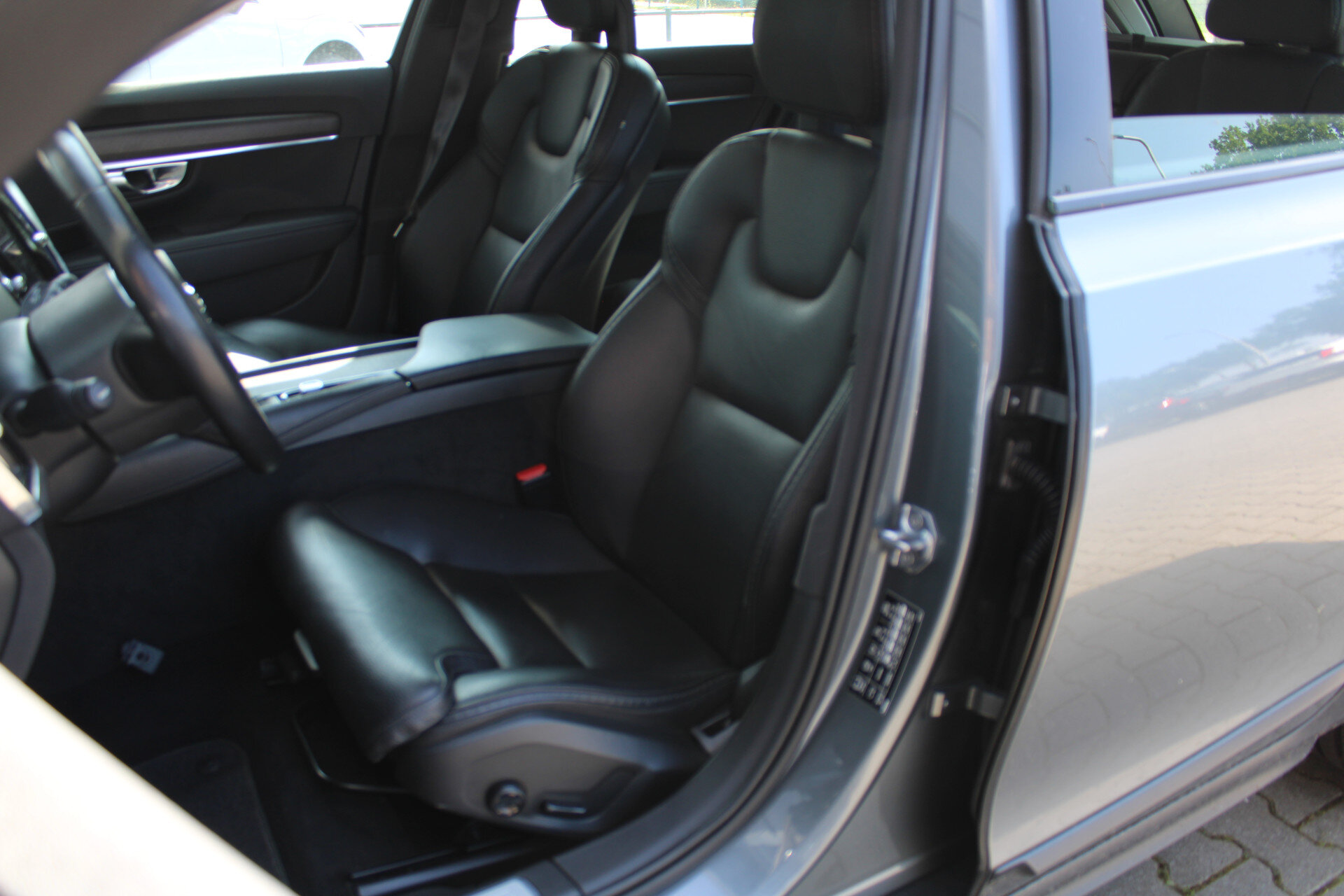 Volvo V90 Cross Country T5 AWD 90th Anniversary Edition - Afbeelding 4