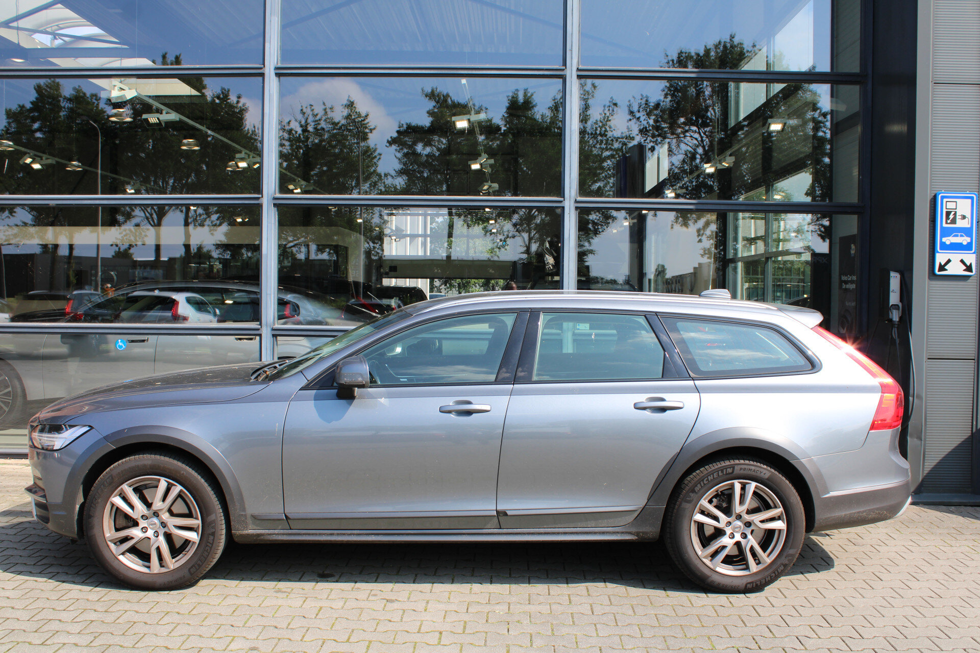 Volvo V90 Cross Country T5 AWD 90th Anniversary Edition - Afbeelding 5