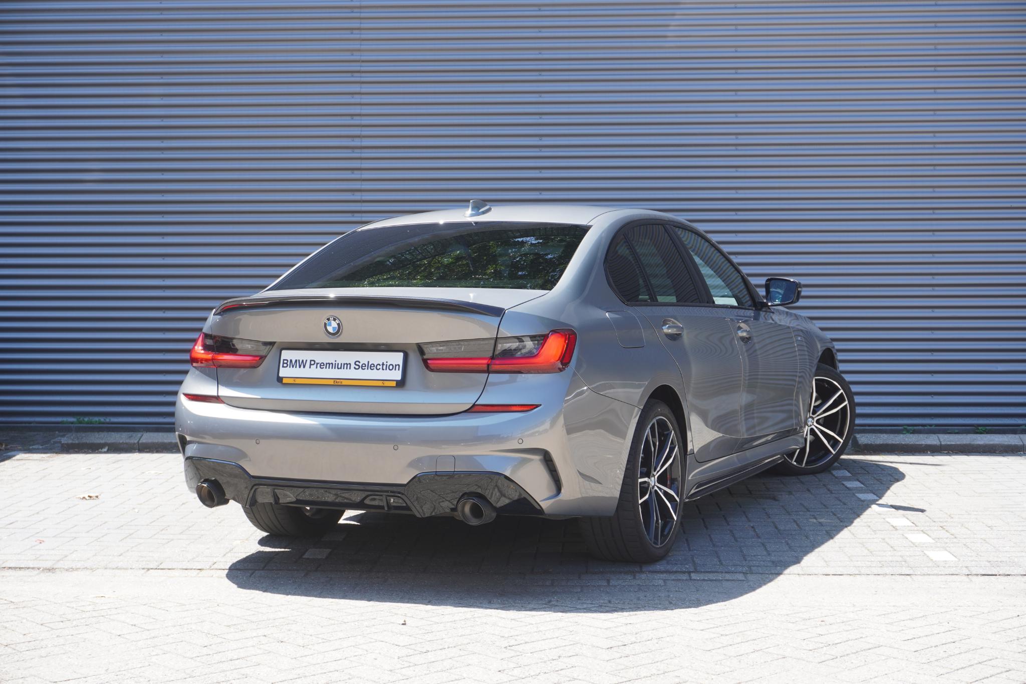 BMW 3 Serie Sedan 330e - Afbeelding 2
