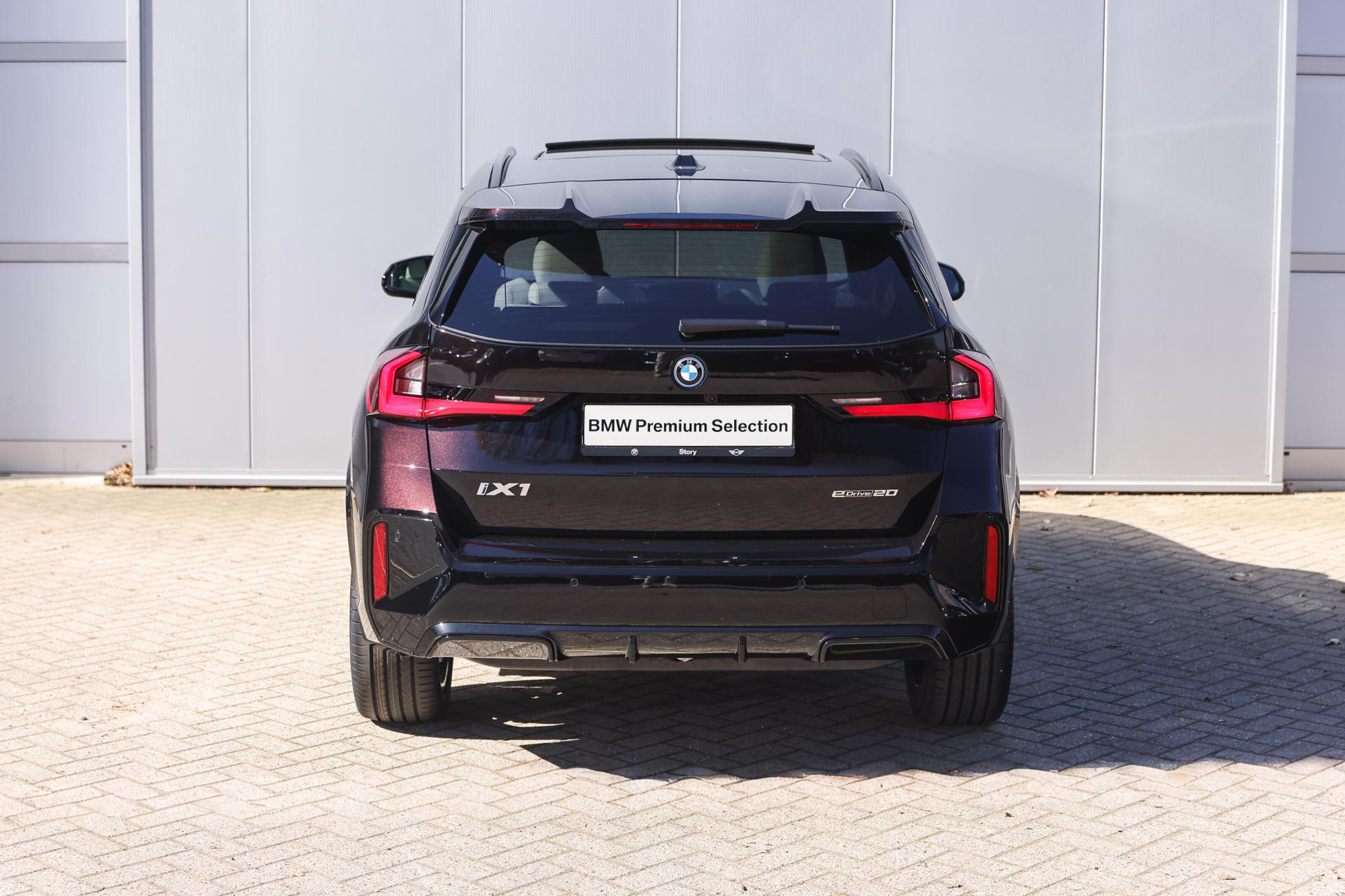 BMW iX1 7