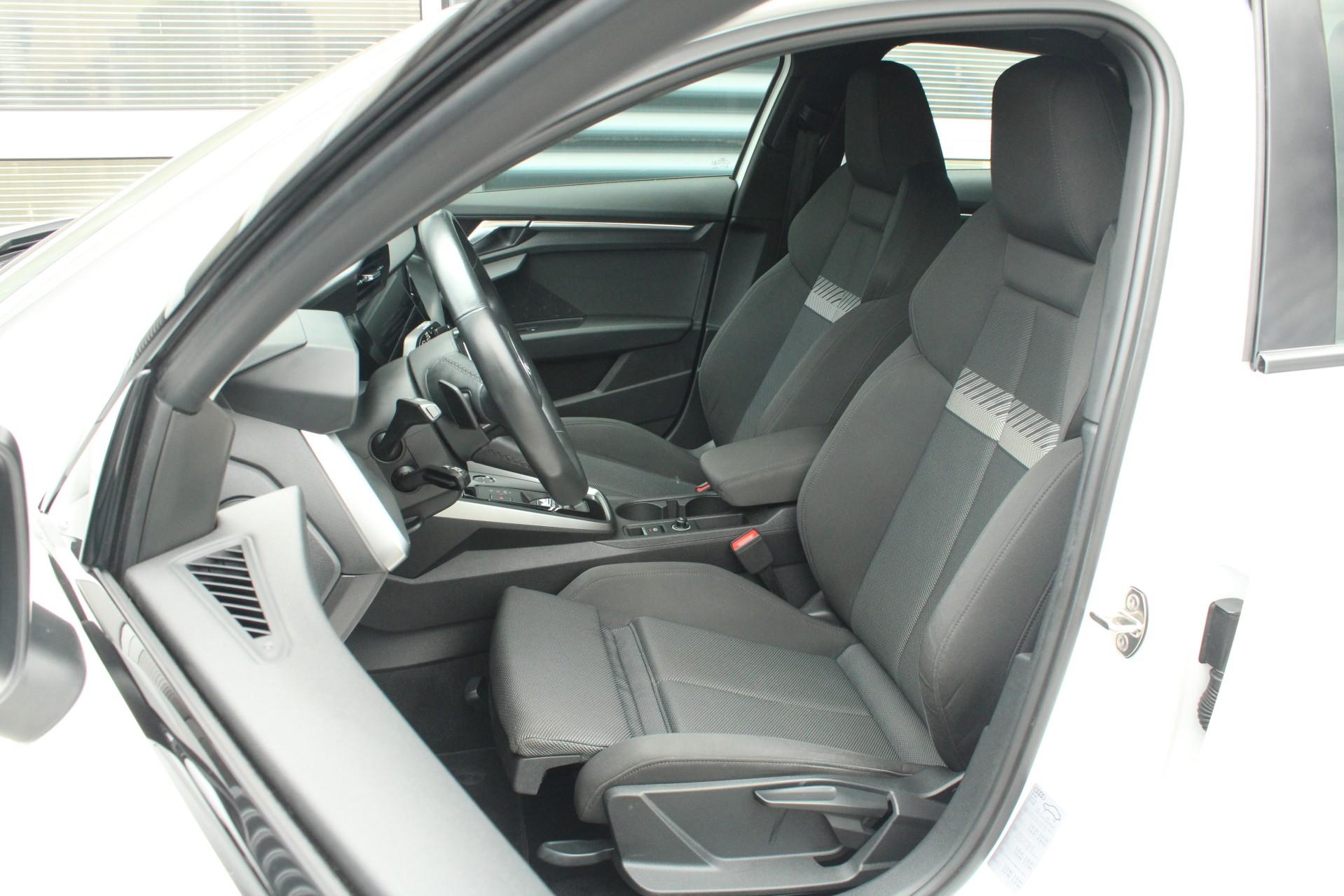 Audi A3 Sportback 40 TFSIe 204pk Business edition - Afbeelding 4