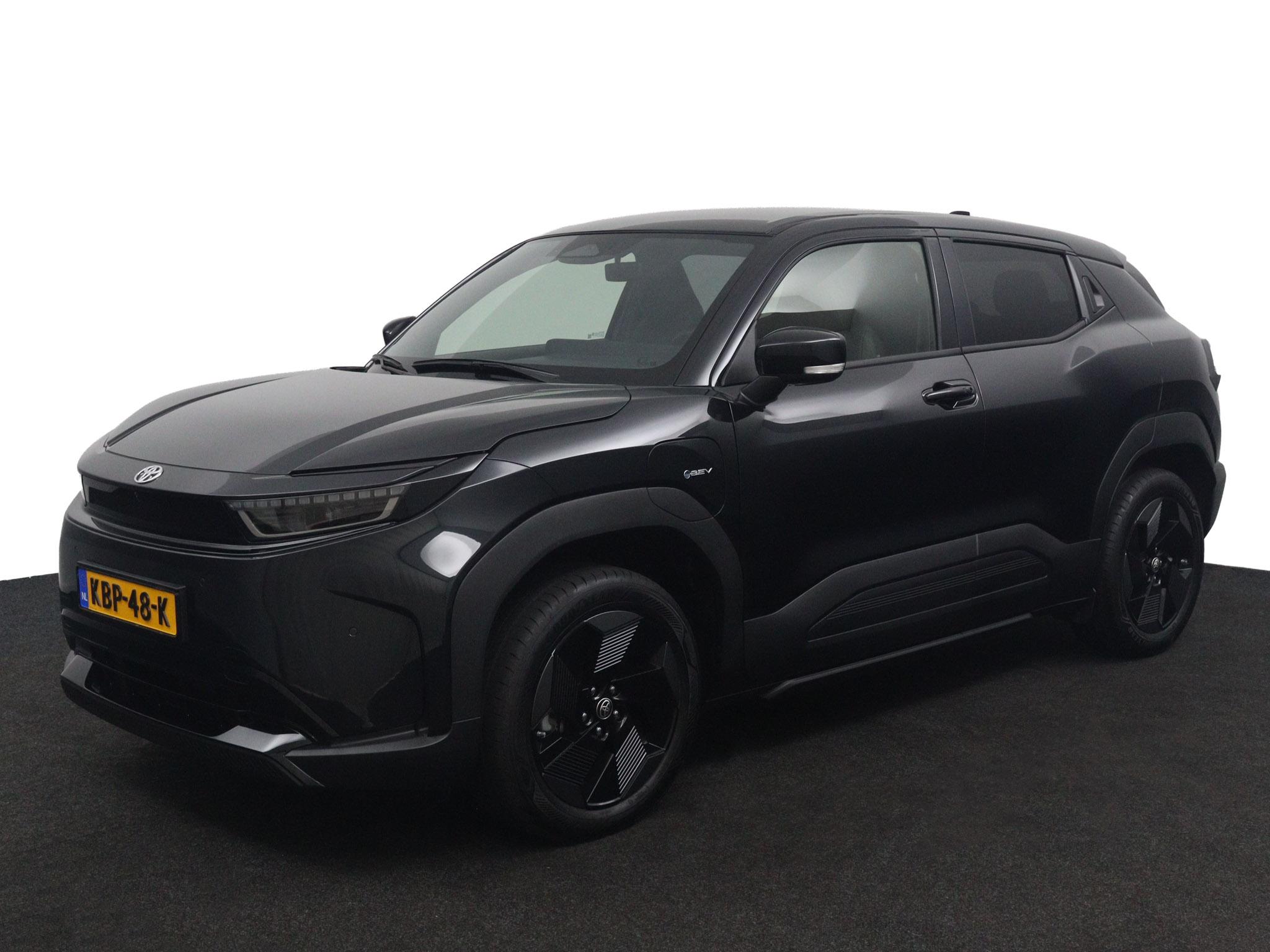 Toyota Urban Cruiser Dynamic 61 kWh