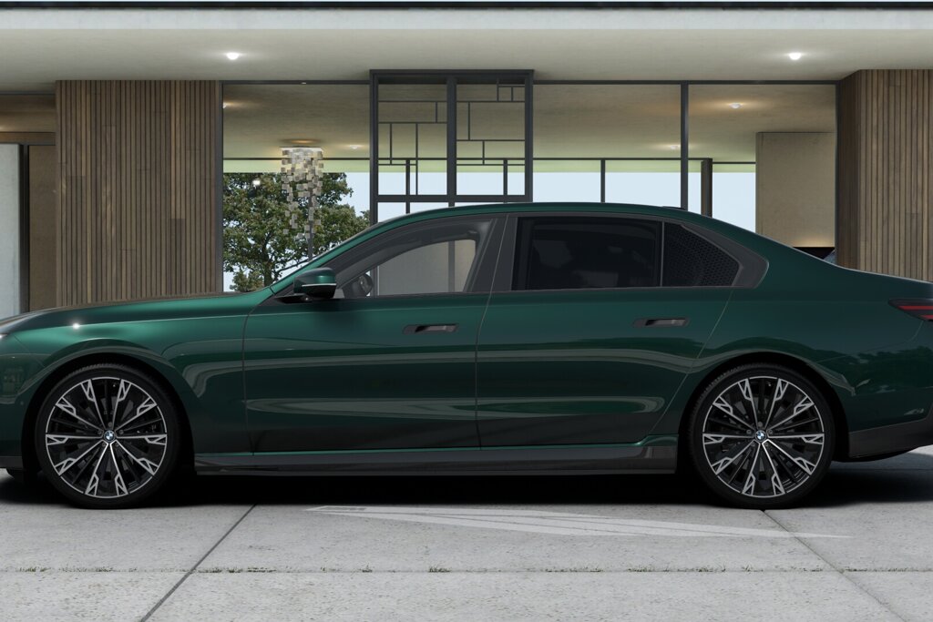 BMW i7 5