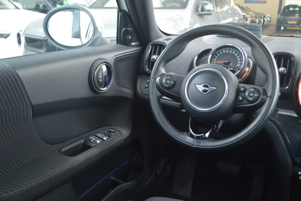 MINI Countryman 13
