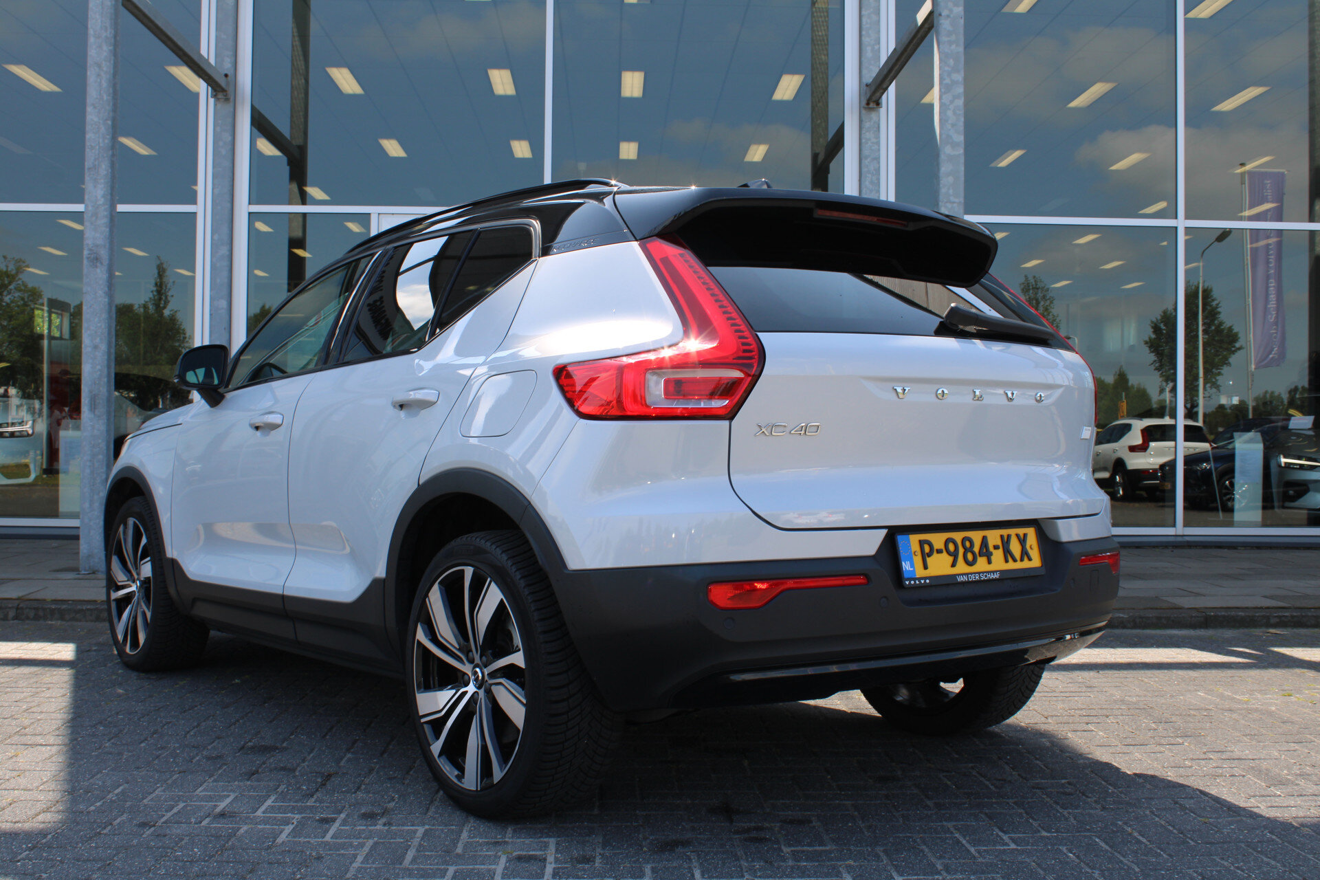 Volvo XC40 232PK Recharge Plus - Afbeelding 3