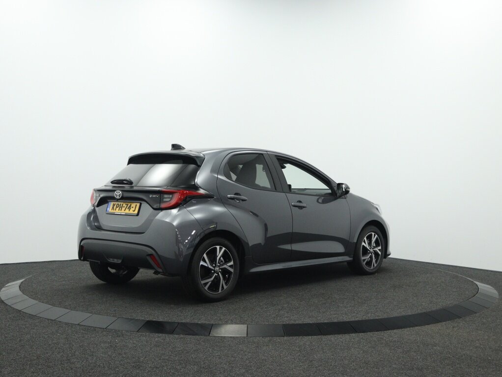 Toyota Yaris 1.5 Hybrid 115 Dynamic | LED | Camera | Private lease 459 pm - Afbeelding 2