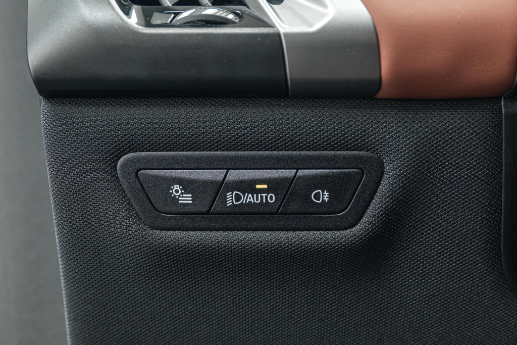 BMW iX 44