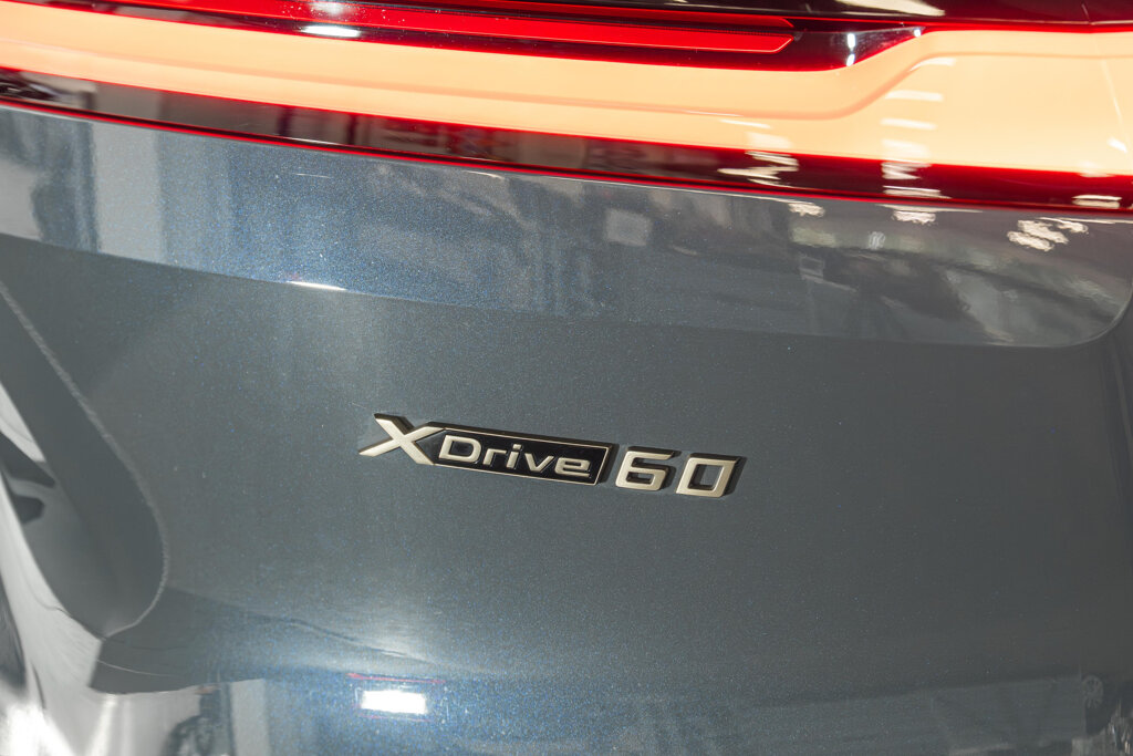 BMW iX 46