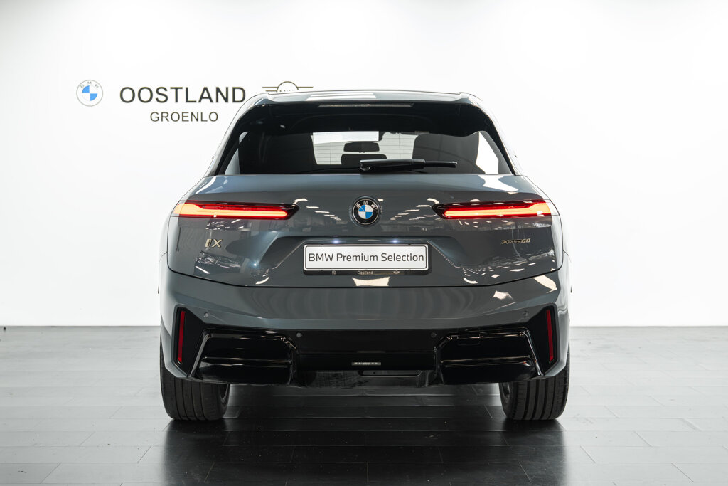 BMW iX 47