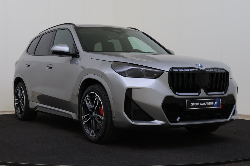 BMW X1 13