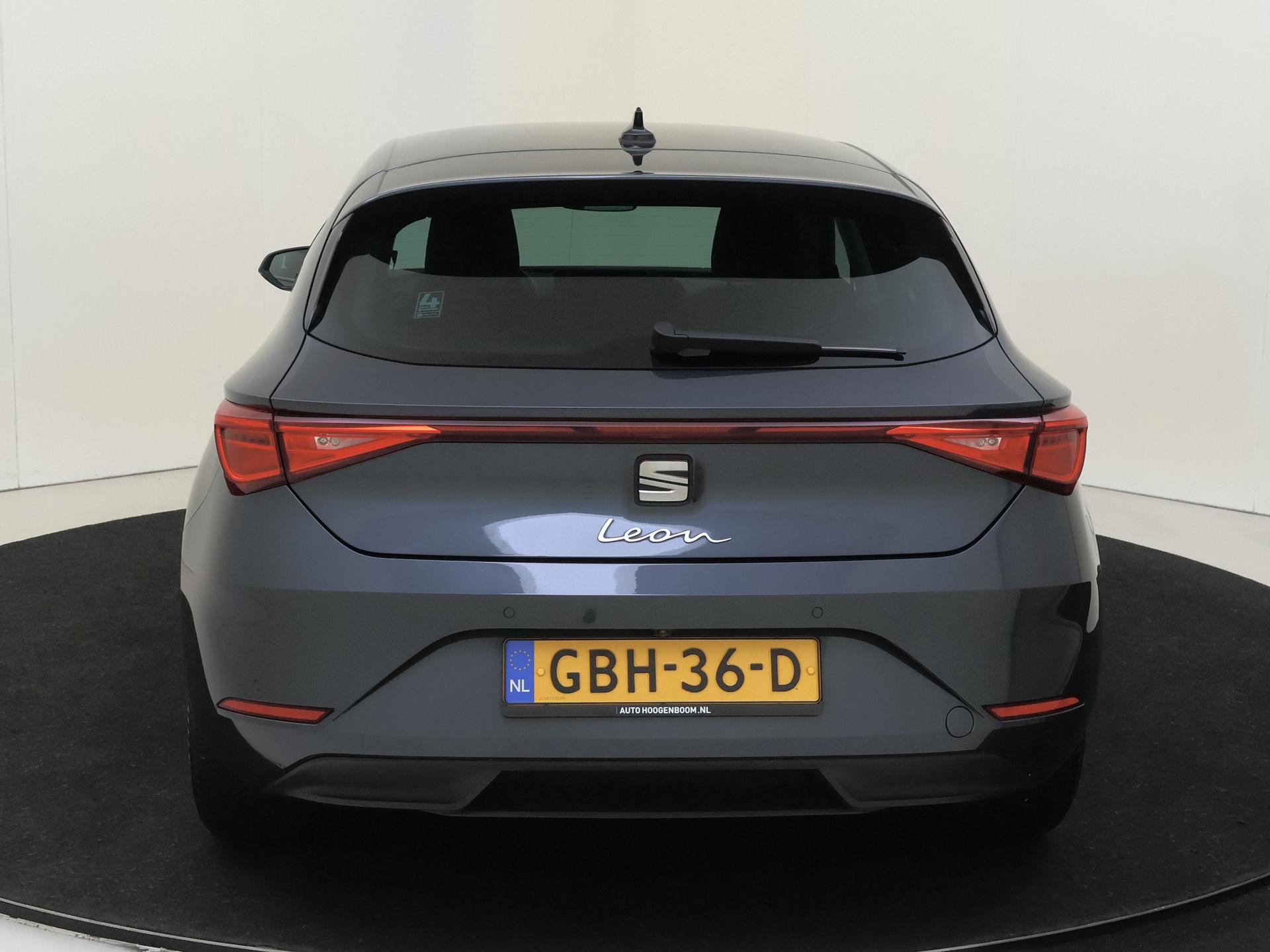SEAT León