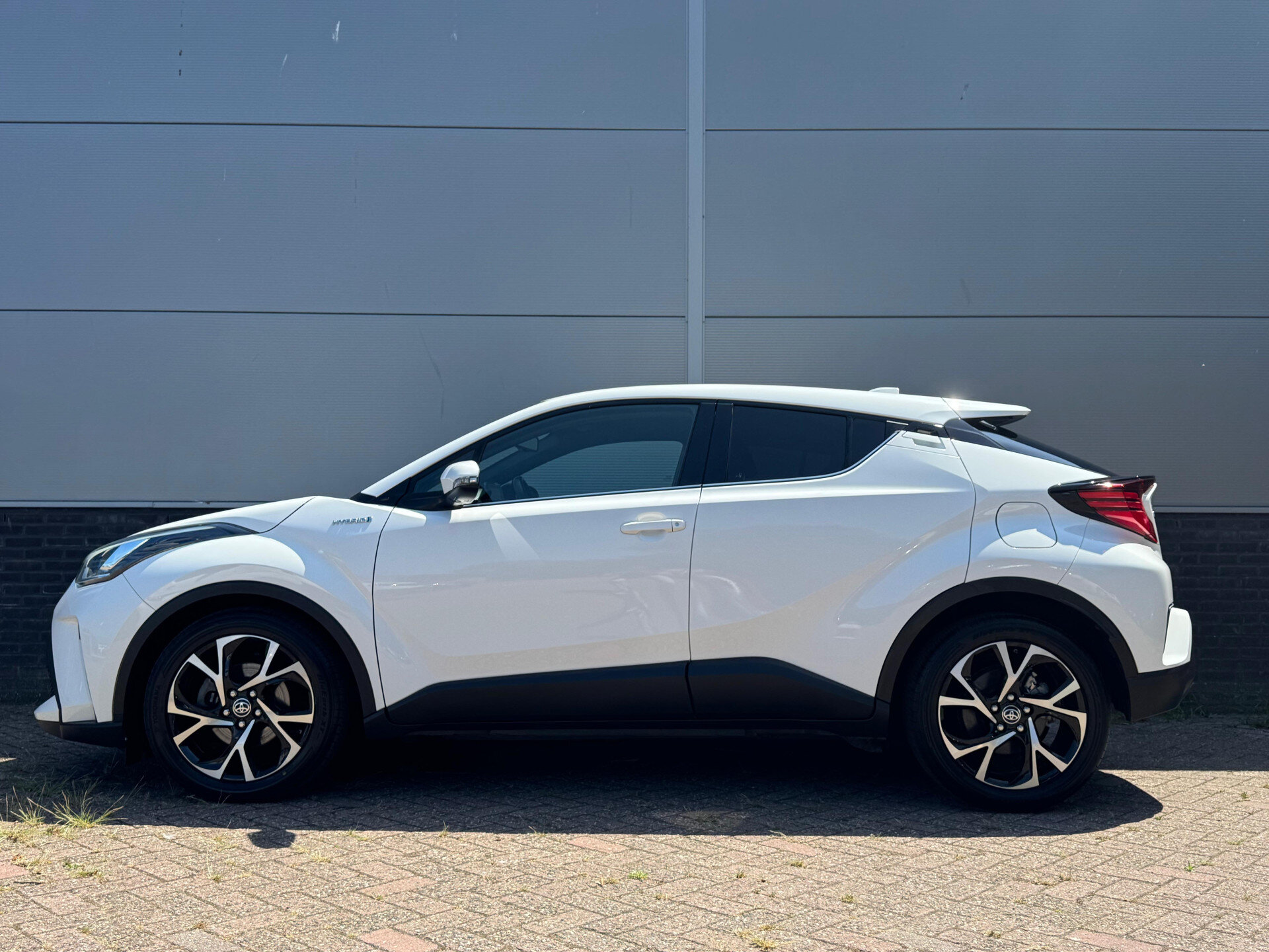 Toyota C-HR 1.8 Hybrid Style Luxury - Afbeelding 2