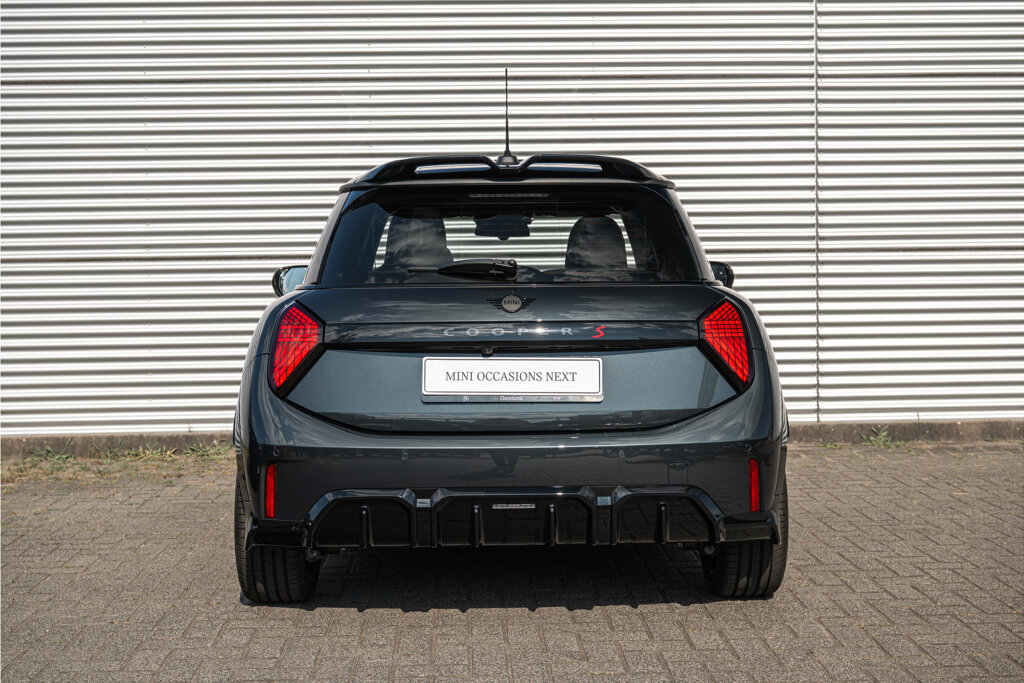 MINI 5-Deurs 38