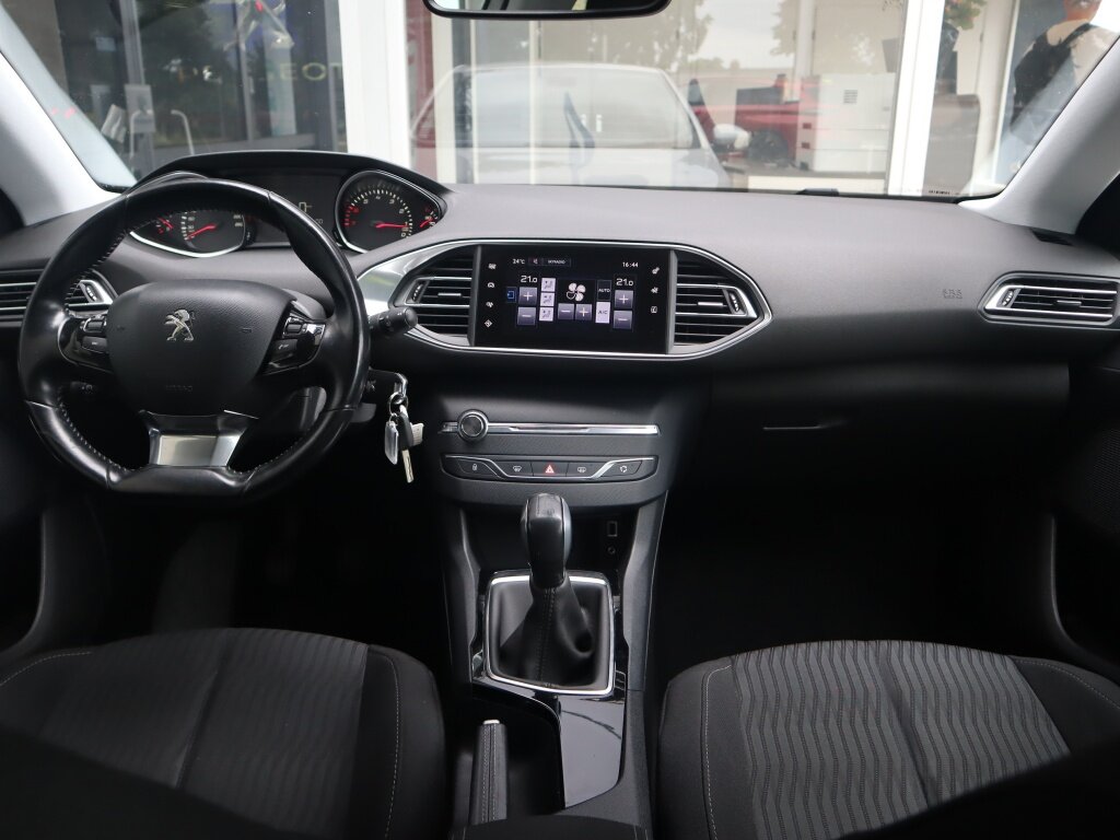 Peugeot 308 Active 5-Drs PureTech 110pk, Rijklaarprijs, Navigatie Climate - Afbeelding 5