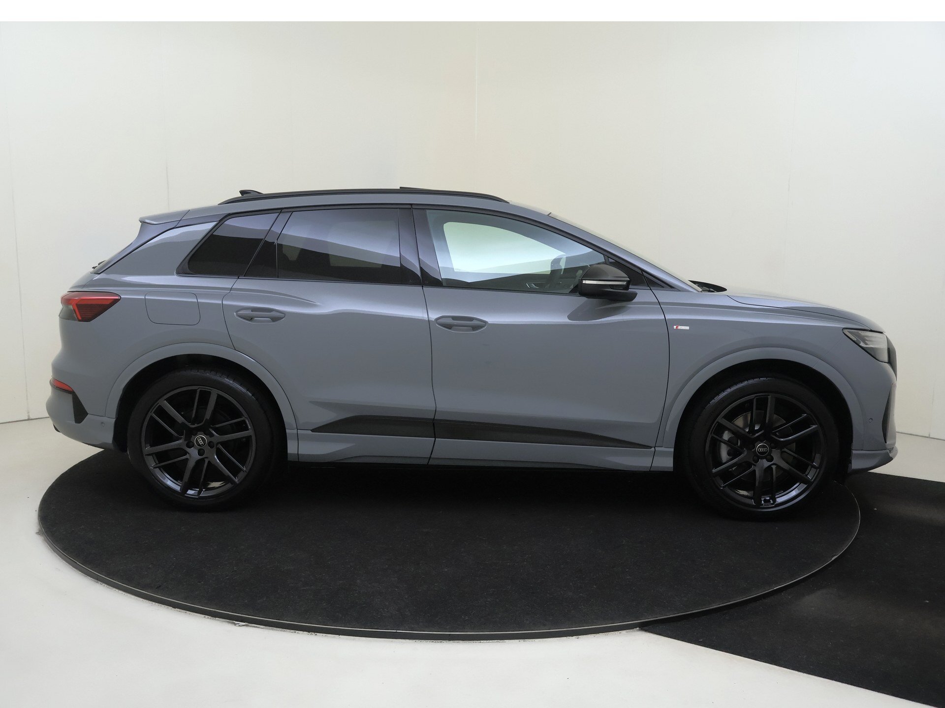 Audi Q4 e-tron quattro performance S edition - Afbeelding 3