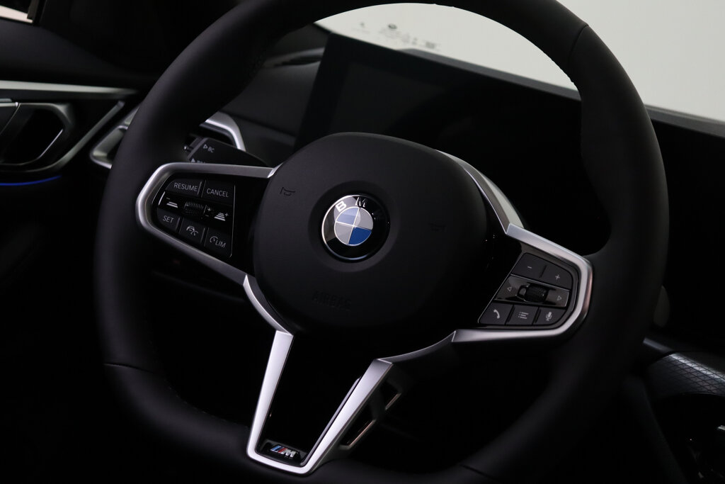 BMW i4 23