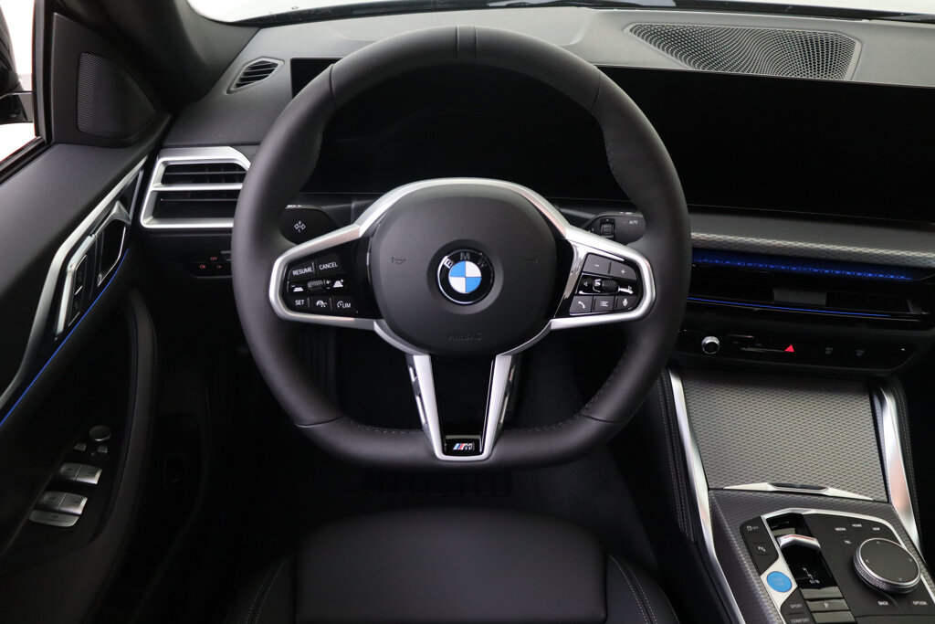 BMW i4 24