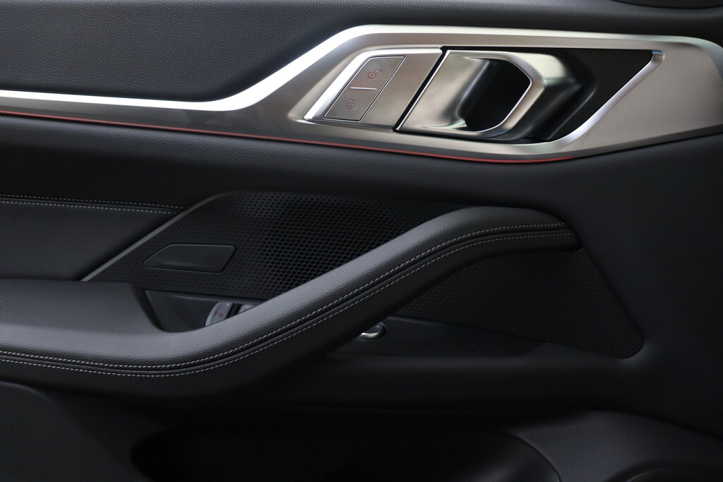 BMW i4 32