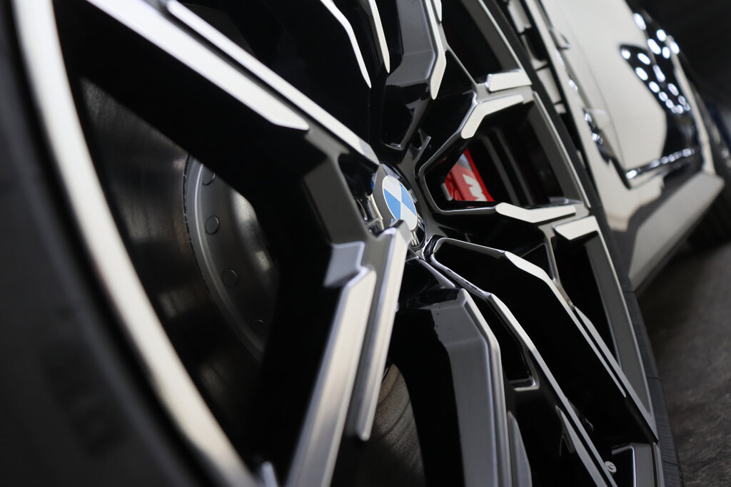 BMW i4 42