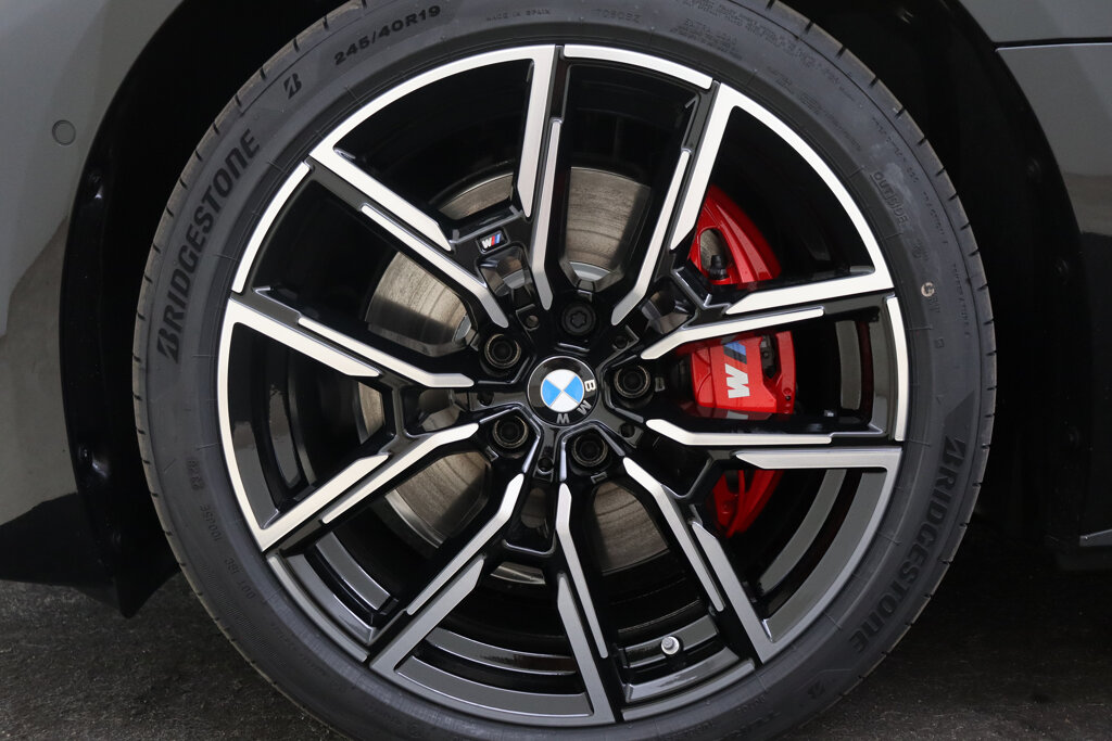 BMW i4 43