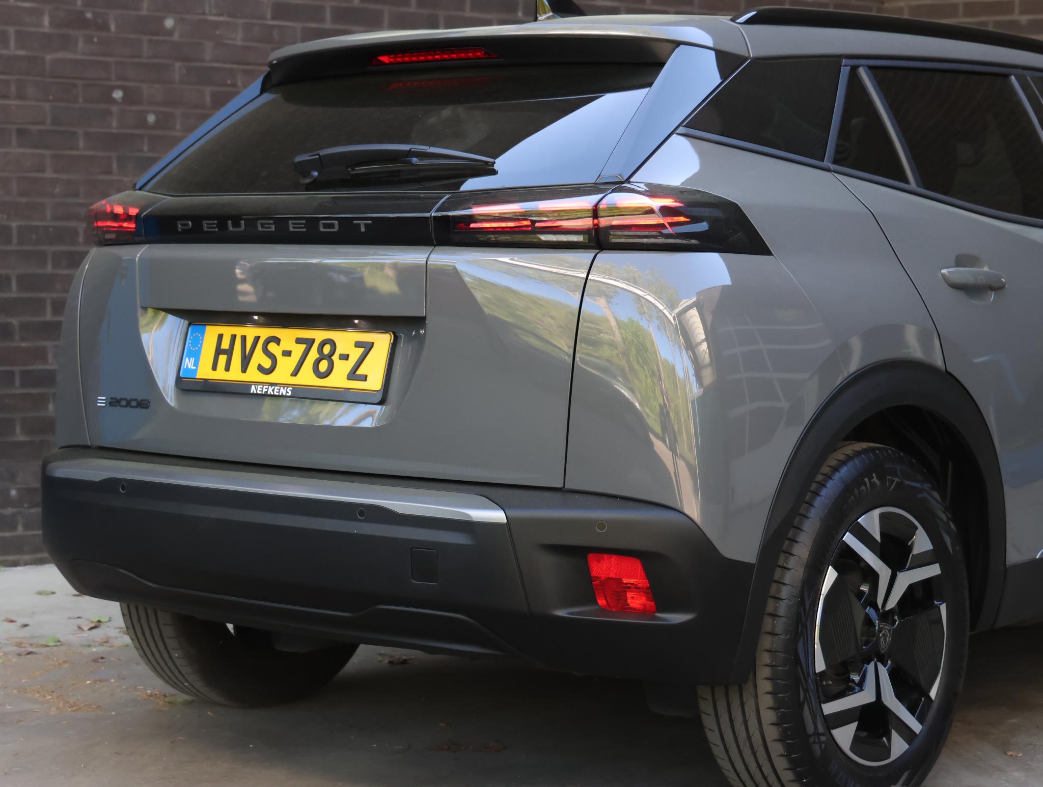 Peugeot e-2008
