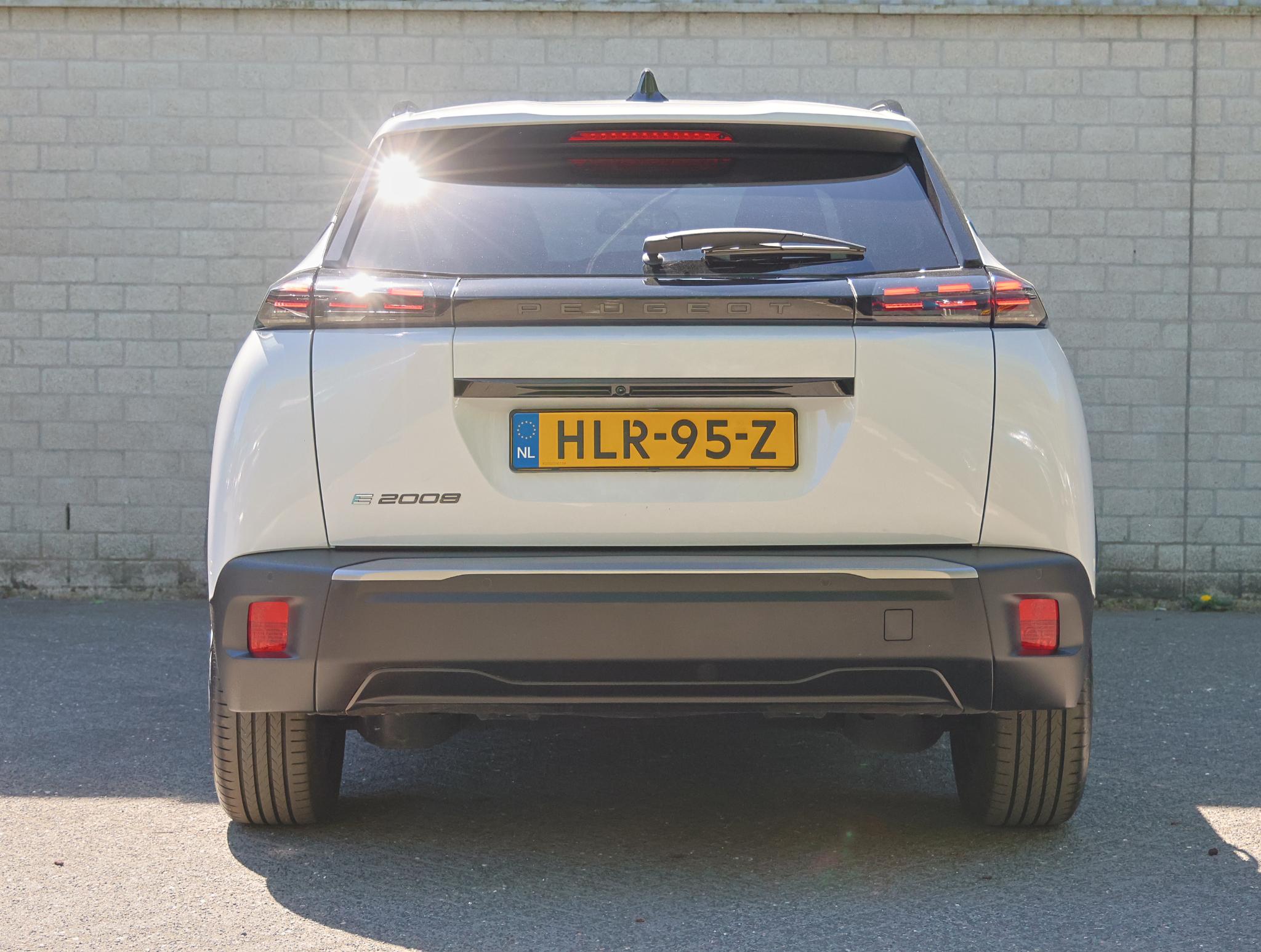 Peugeot e-2008